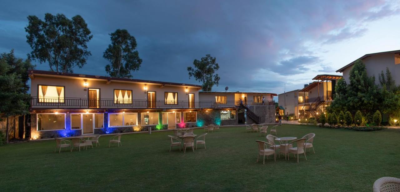 Vow Resorts & Spa, The Corbett Wilderness Рамнаґар Екстер'єр фото